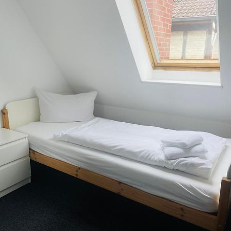 Markt Eins Gaestezimmer Schoppenstedt Eksteriør billede