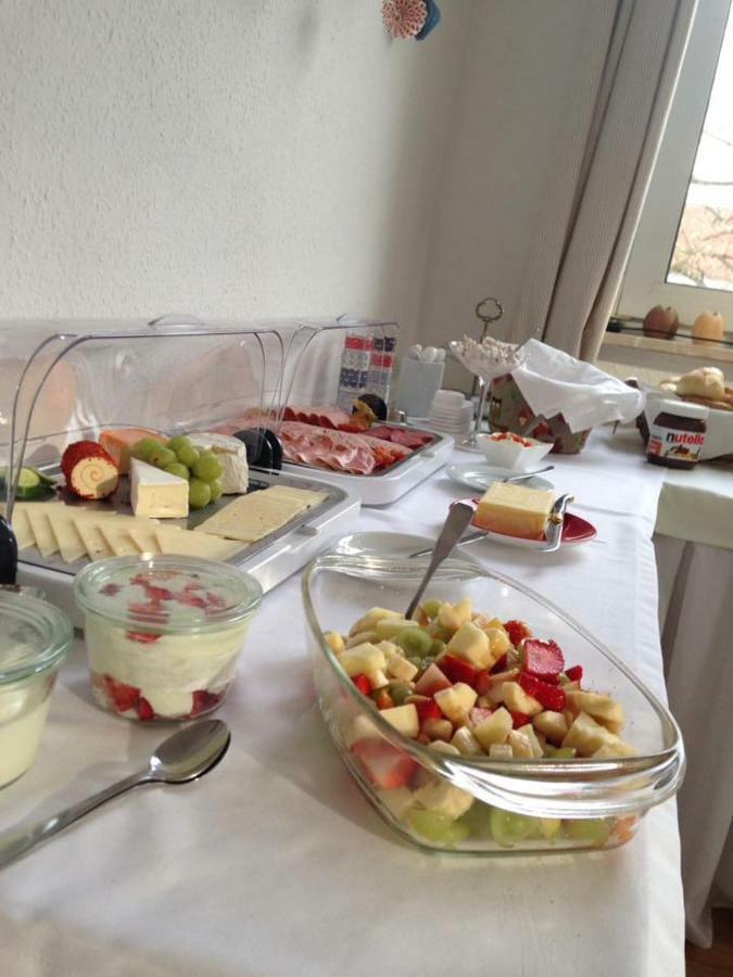 Markt Eins Gaestezimmer Schoppenstedt Eksteriør billede