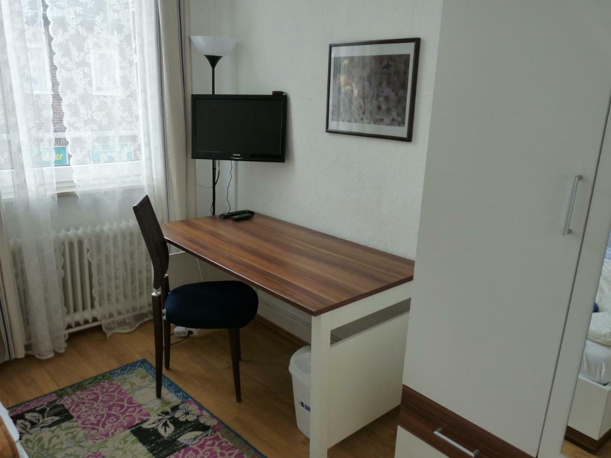 Markt Eins Gaestezimmer Schoppenstedt Eksteriør billede